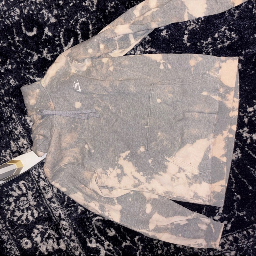 Nike Gray and Cream Tie-Dye Pullover
